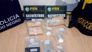 La policía encontró drogas, dinero y otros elementos para la causa. Foto: Gentileza. 