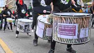 En Neuquén 12 hijos e hijas de víctimas de femicidio reciben la reparación económica de la ley Brisa