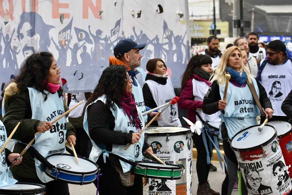 Docentes de Neuquén anuncian paro para la próxima semana, en contra de la "domonización". Foto: Mati Subat