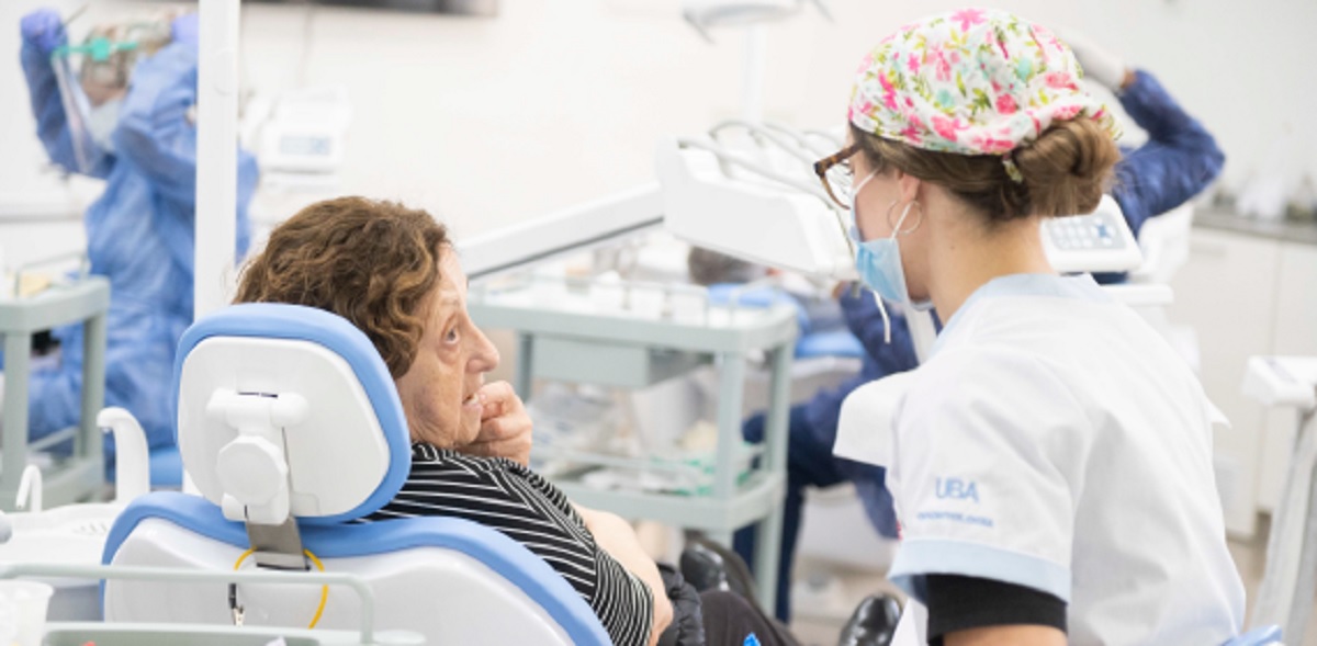 Los afiliados a PAMI pueden acceder a la atención odontológica, eligiendo el dentista y pidiendo atención ambulatoria.-