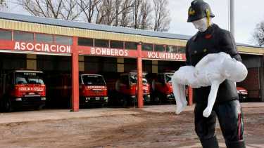 La ley de Bomberos Voluntarios en Neuquén sigue dormida: "Es un manoseo lo que nos hacen". Foto: Mati Subat
