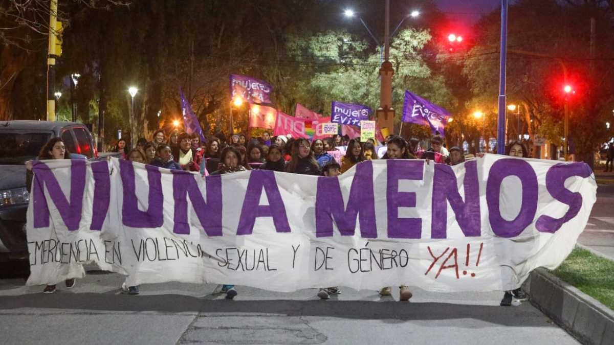 Cientos se mujeres movilizarán por las calles de Roca. (Foto: Juan Thomes)