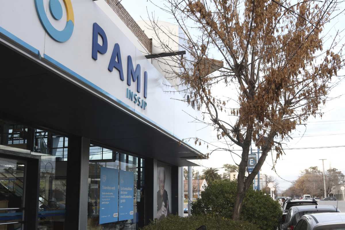 PAMI es uno de los organismos que tiene sedes en distintas ciudades de Río Negro y Neuquén y debe tener designaciones. Foto: Juan Thomes