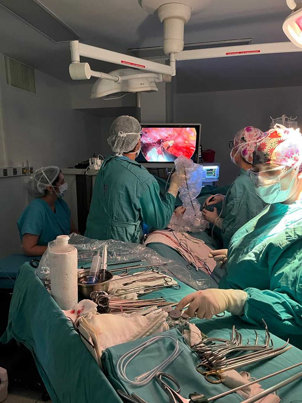 Realizaron una novedosa cirugía para curar el cáncer de pulmón en Río Negro