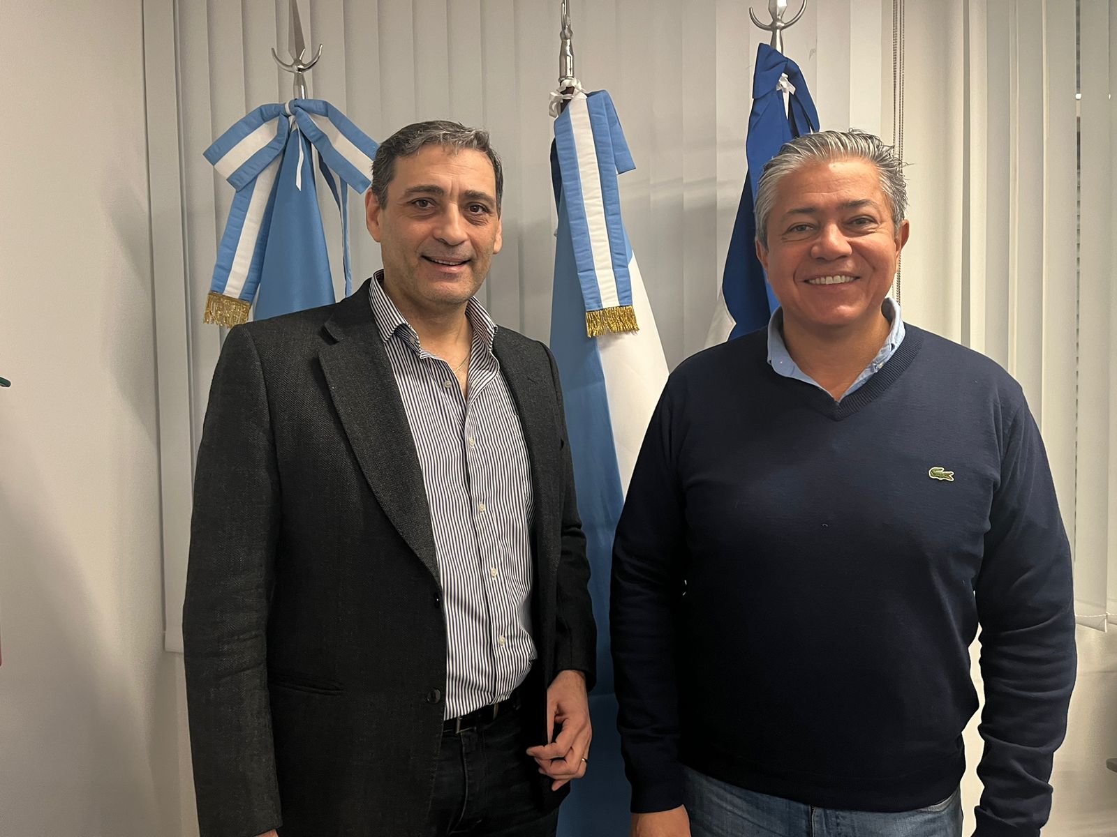 El gobernador electo se reunió con Pablo Iuliano en Neuquén antes de viajar a Estados Unidos a reunirse con la crema petrolera mundial. (Prensa Rolando Figueroa)