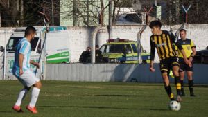 Sol de Mayo rescató un empate en su visita a Santamarina de Tandil por el Federal A