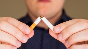 Baja el consumo de tabaco, alarma el aumento del consumo de marihuana y el uso de cigarrillos electrónicos