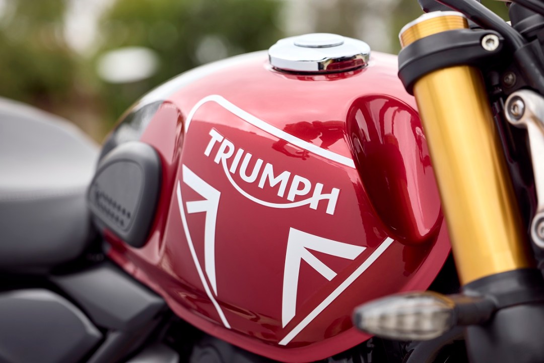 La marca de motos Triumph presenta: Speed 400 y Scrambler 400 X