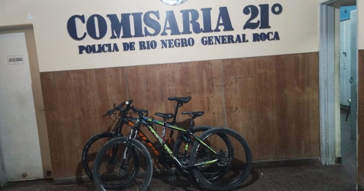 La policía logró recuperar dos bicicletas en el norte de Roca thumbnail