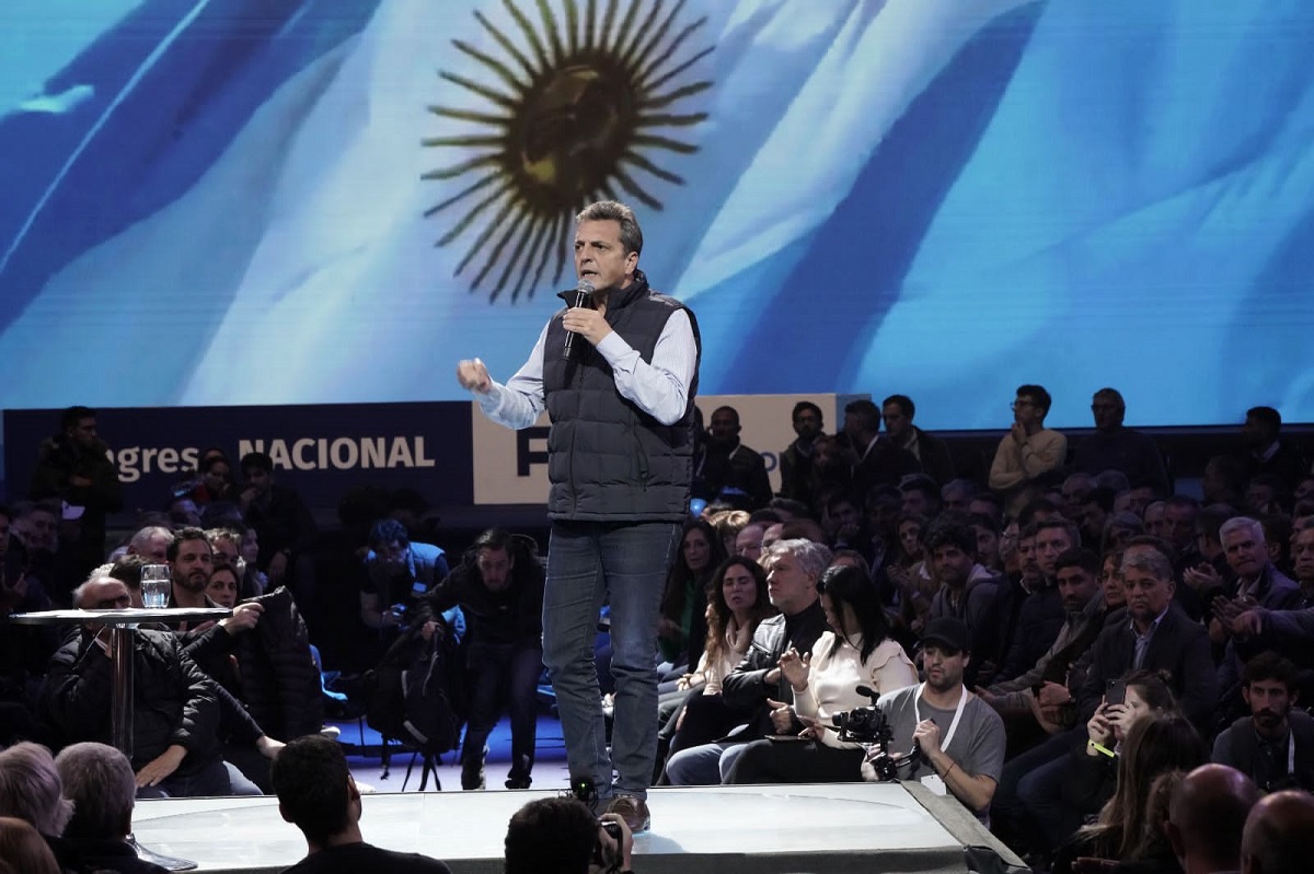 El ministro de Economía volvió a insistir por una candidatura de unidad en el Frente de Todos. Foto: Frente Renovador Neuquén. 