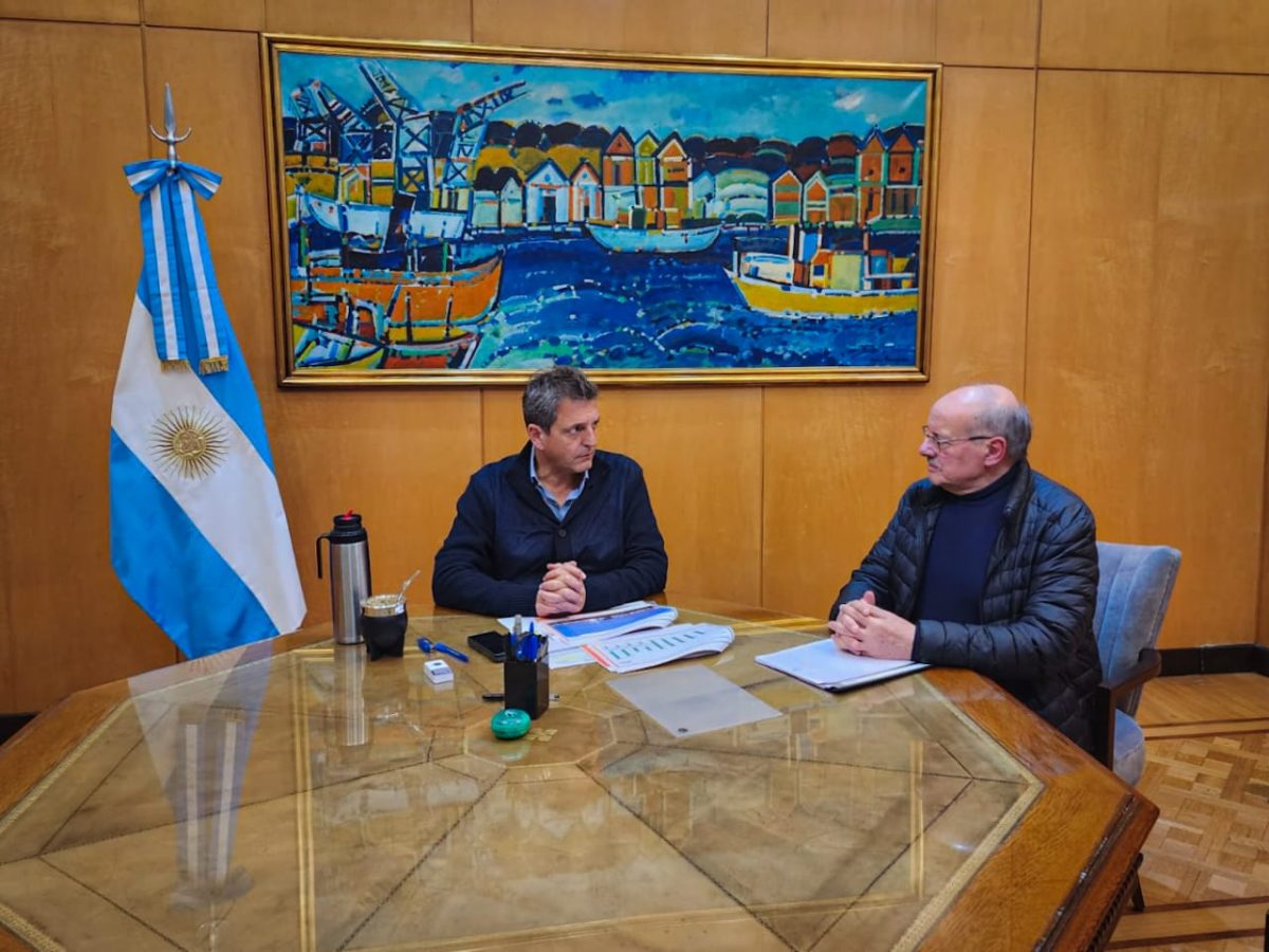 El diputado Luis Di Giacomo se reunió con Sergio Massa por las concesiones de las represas. 