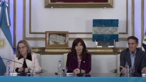 Cristina propone como novedad el olvido