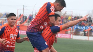 Deportivo Roca goleó a Unión y La Amistad venció a Alto Valle, en la previa del Regional Amateur