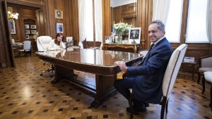 Inesperada reunión entre Cristina Kirchner y Daniel Scioli en el Senado, tras el cierre de listas