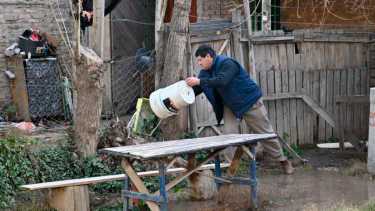El agua ingresó a los hogares de los vecinos de Costa Norte en Cipolletti. Foto: Gentileza