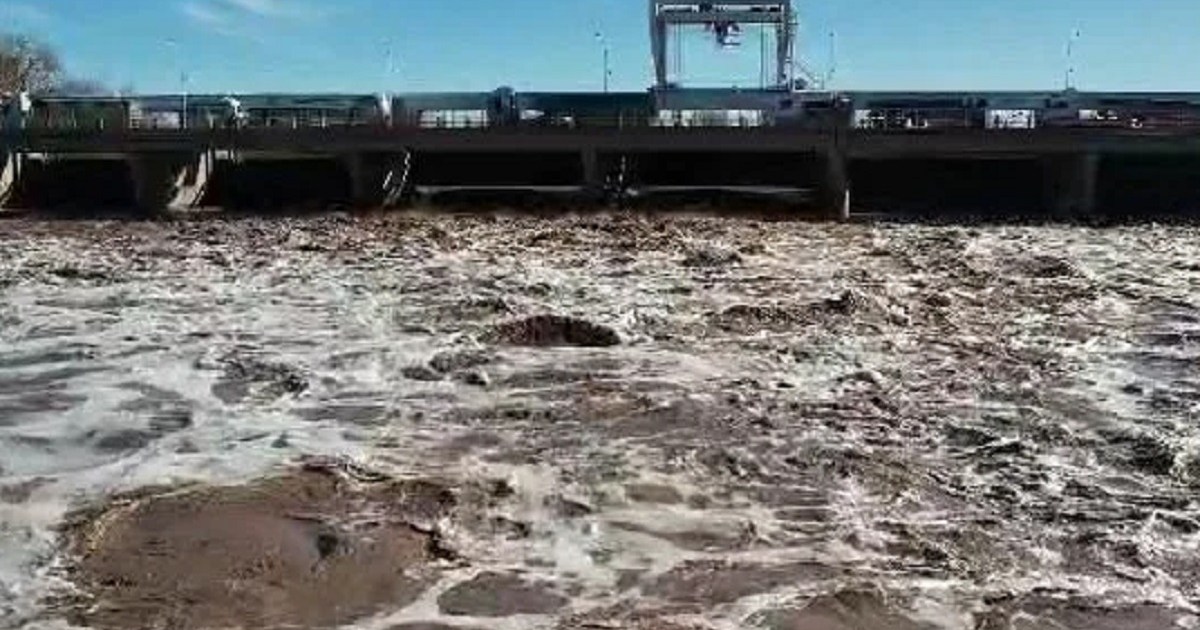 Crecida del río Colorado en Catriel: hay evacuados thumbnail