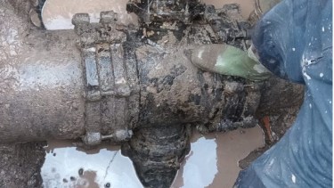 Se rompió un acueducto y afecta a ocho barrios de Neuquén 