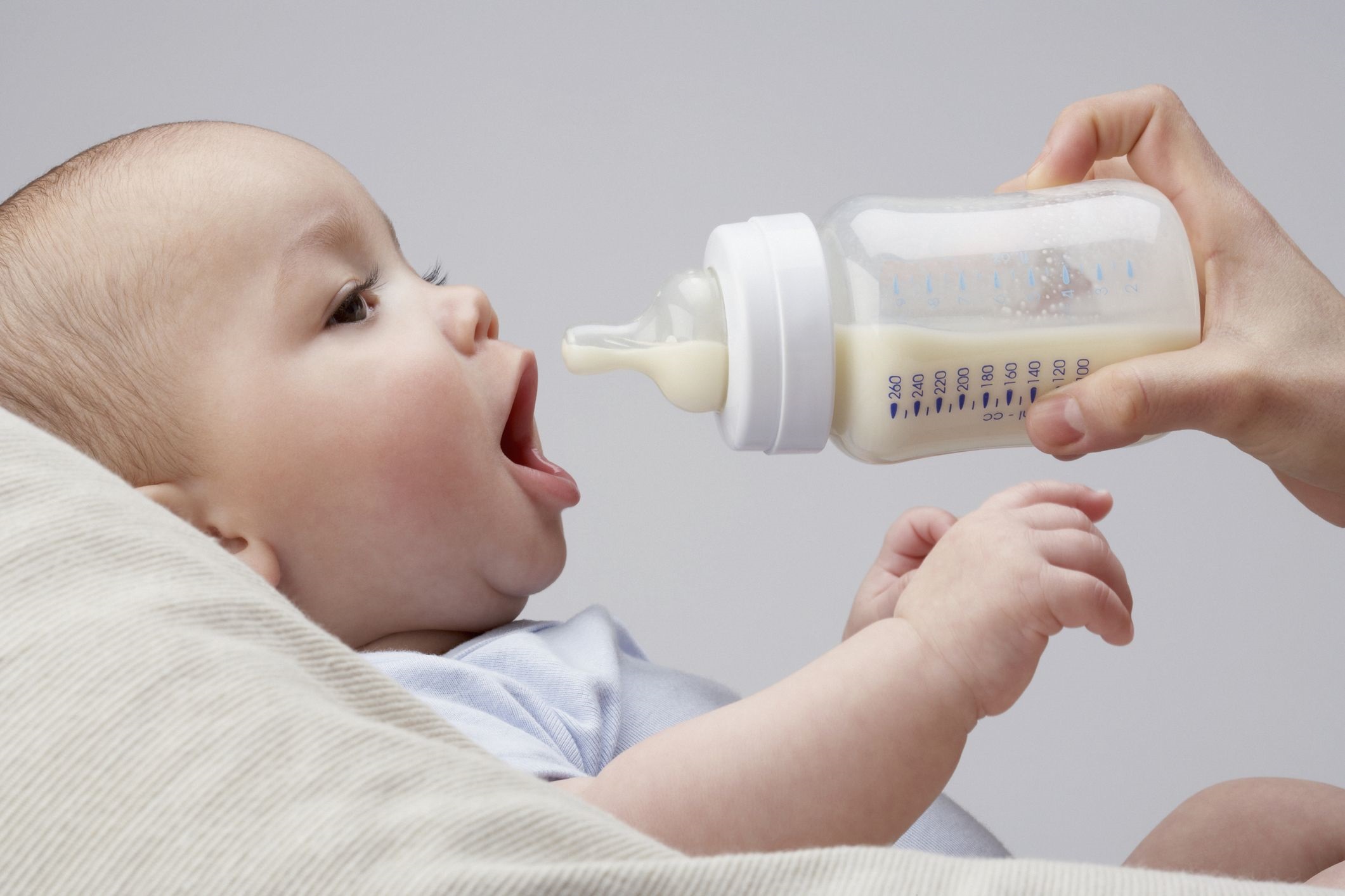 Los bebés que reciben donación de leche humana tienen menos días de internación y se pueden ir más rápido a sus casas.