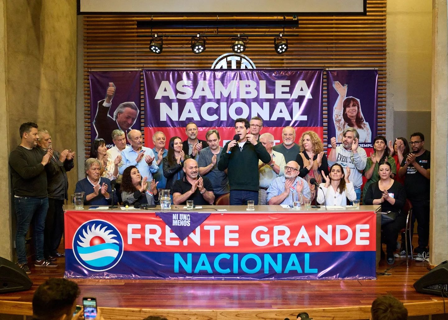 Eduardo "Wado" De Pedro cerró la Asamblea del Frente Grande, que adhirió a su precandidatura presidencial. Foto Gentileza