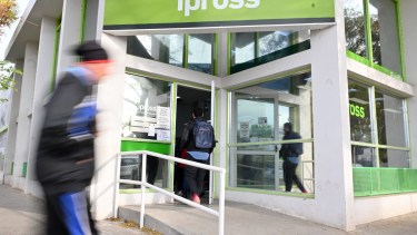 Los estatales provinciales y municipales son afiliados obligatorios de la obra social rionegrina. Foto: Marcelo Ochoa