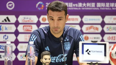 Lionel Scaloni brindó detalles sobre la formación frente a Australia y abordó temas clave como la llegada de Messi a Miami y su posible ausencia en el próximo Mundial. Foto Captura.
