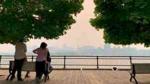 La peor calidad de aire del mundo: el smog causado por los incendios cubrió Montreal