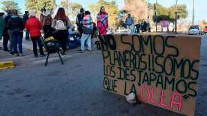 Corte de Ruta 22 en Neuquén: levantaron la protesta, pero Desarrollo Social sigue el reclamo