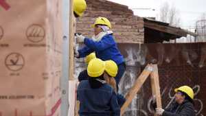 Constructoras: un proyecto de viviendas para jefas de hogar en Neuquén