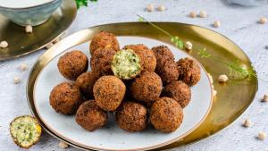 Paso a paso para hacer falafel, la receta que Antonio de MasterChef Argentina le dedicó a Pampita