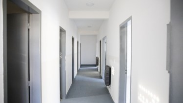 La rubrica para dar inicio al funcionamiento de la casa refugio entre Provincia, Municipio y el Obispado se realizó en mayo.