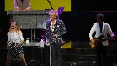 Rod Stewart y su banda