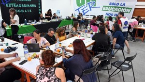 Paritarias en Río Negro: Unter anticipa la «insuficiencia» y postergó el Congreso