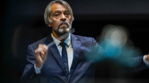 La Orquesta Filarmónica de Río Negro vuelve a Viedma con Silvio Viegas como director invitado
