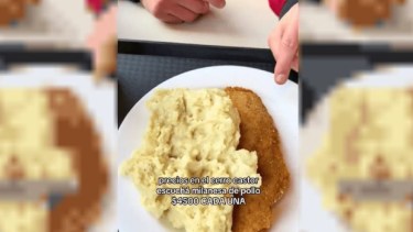 La pareja comparte unas inolvidables vacaciones e incluyeron entre sus planes la visita al famoso Cerro Castor.