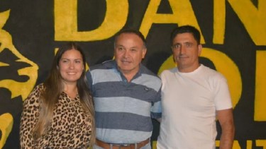 Antonella Crespo, concejal del partido Libertad Avanza junto a Ariel Rivero y Daniel Molina. Foto: Gentileza. 