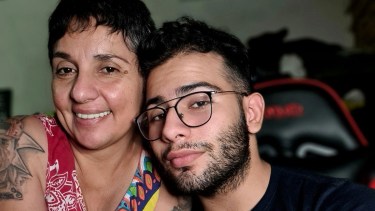 Marcela Acuña, dirigente social, incrimina a su hijo por el femicidio de Cecilia Strzyzowski en una carta escrita desde la cárcel. Foto Archivo.