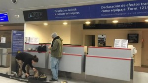 Viajes al exterior: qué artículos se pueden ingresar a Argentina sin declarar y cuáles no