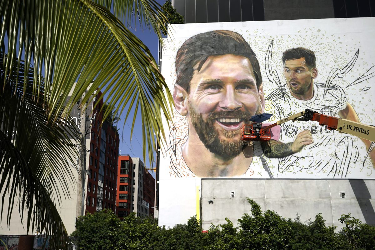 A la movida de los murales se sumaron innumerables promos en los restó de Miami. (AP)