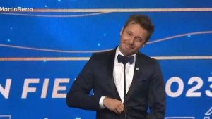 Benjamín Vicuña y un furcio de amor que podría ser para Pampita, en los Martín Fierro 2023