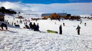 Batea Mahuida: conocé el cerro más barato para esquiar en la Patagonia