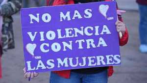 Mujeres y disidencias marchan en contra de la violencia de género este 25N, en Cipolletti