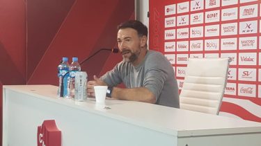 Kily González apuntó contra el VAR.