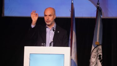 Horacio Rodríguez Larreta es uno los precandidatos a presidente que hacen su presentación en "Compromiso con una nueva Argentina", en La Rural. (Twitter).-