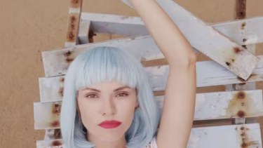 Las diferencias son claras. Las IA no tienen experiencias. No tienen historia. No tienen psicología ni problemas psicológicos.