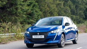 Peugeot 208: qué productos integran la gama del auto más vendido del país