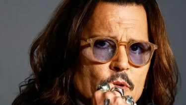 Johnny Depp fue hallado inconsciente en Budapest, días atrás.-