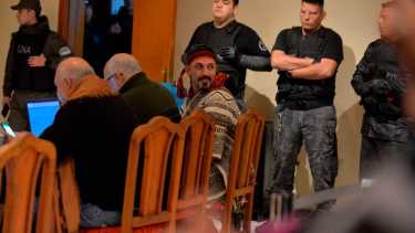 Jones Huala regresó a la prisión de Esquel este jueves. Foto: Alfredo Leiva. 