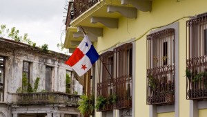 Brutal agresión a la portera de Recoleta: la Embajada de Panamá echó al diplomático