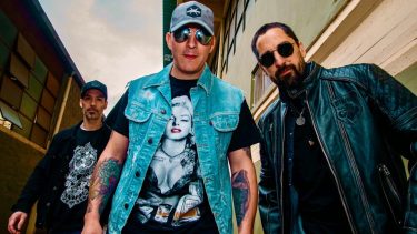 Entrevista con Gaspar Benegas: La Mono viene a pasar un buen finde a Neuquén