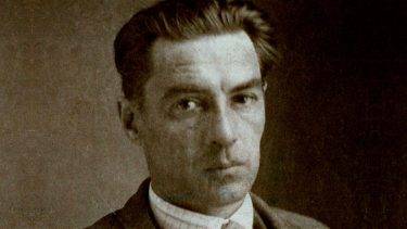 Vuelve Roberto Arlt, el escritor de la ardiente belleza